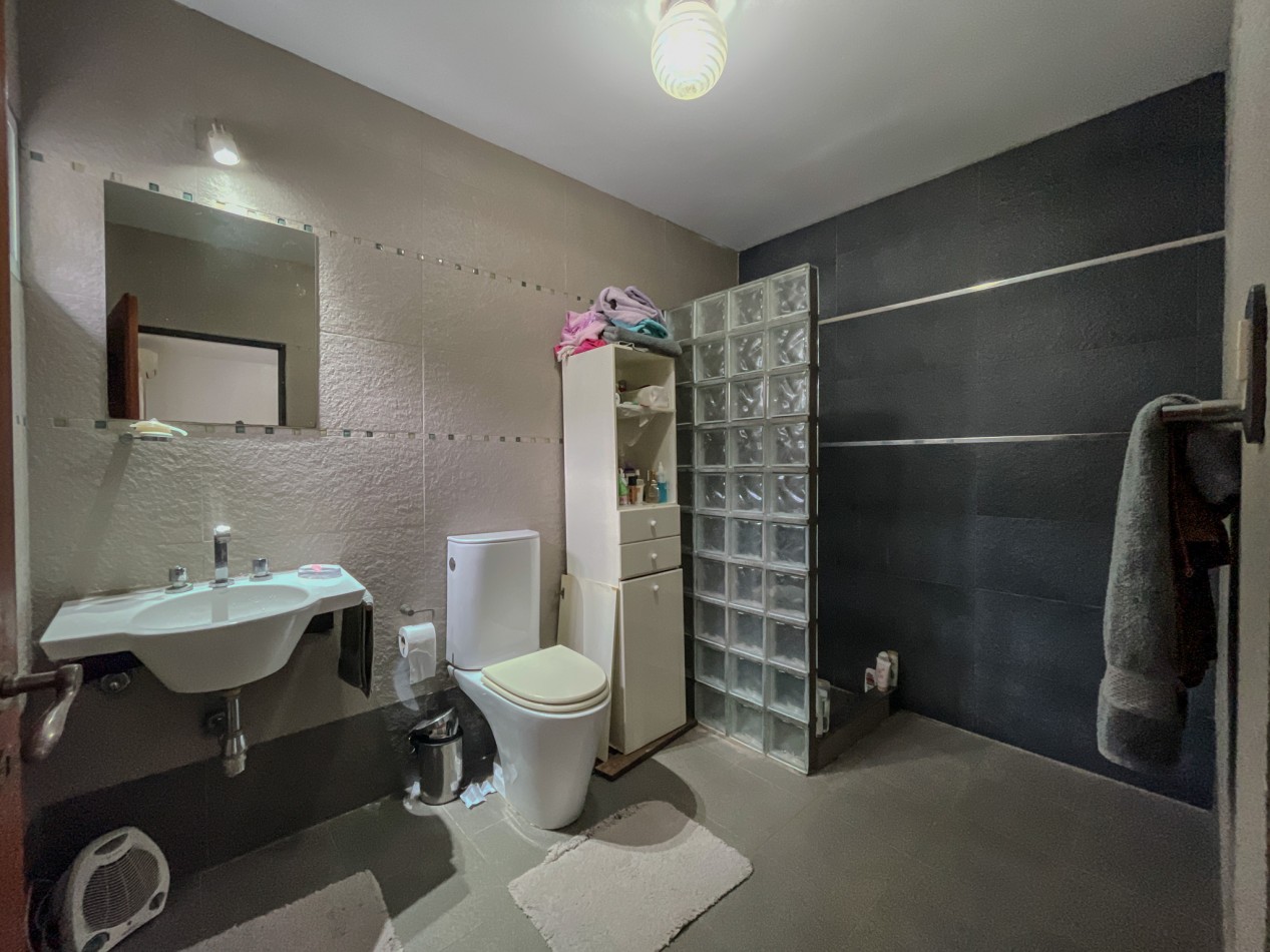 Comodidad, Espacio y Ubicacion: Tu Casa Ideal en El Macrocentro