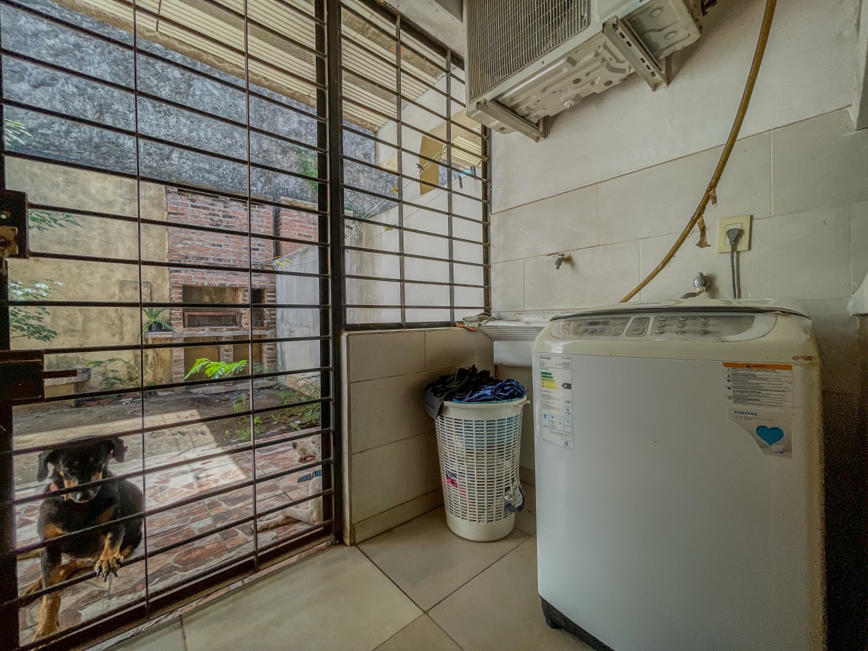 Duplex Funcional y Seguro en San Miguel - 3 Dorm., Terraza y Cochera
