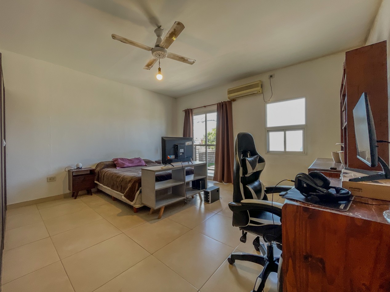 Duplex Funcional y Seguro en San Miguel - 3 Dorm., Terraza y Cochera