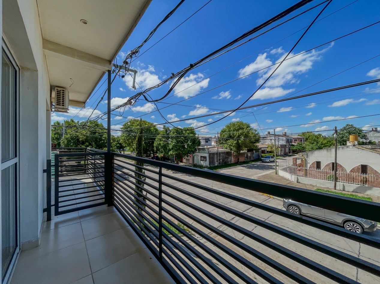 Duplex Funcional y Seguro en San Miguel - 3 Dorm., Terraza y Cochera