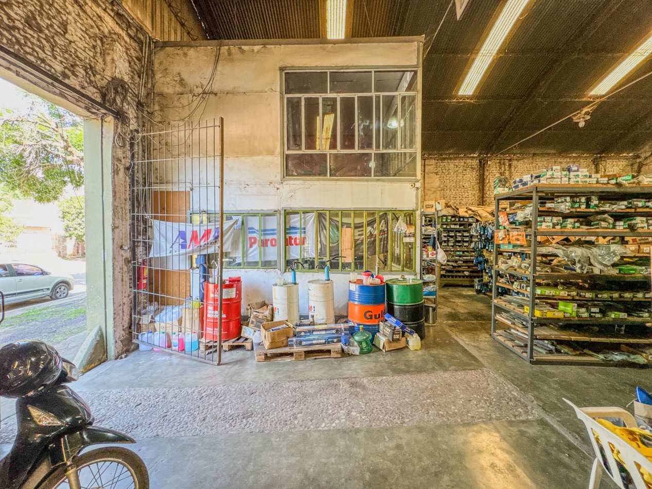 Galpon con Oficinas Centrico