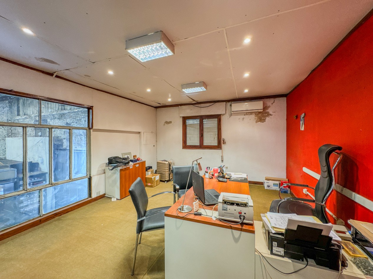 Galpon con Oficinas Centrico