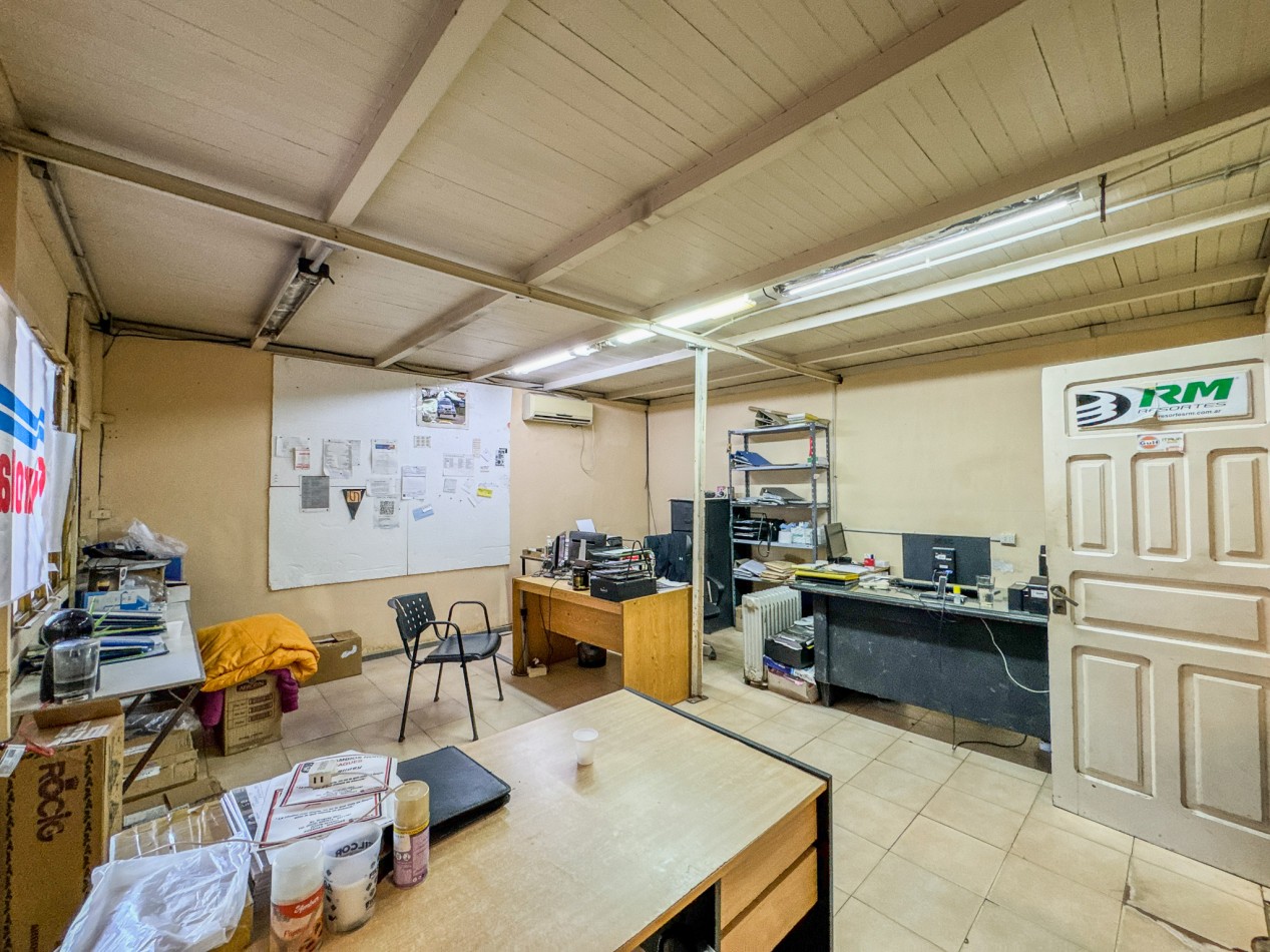Galpon con Oficinas Centrico