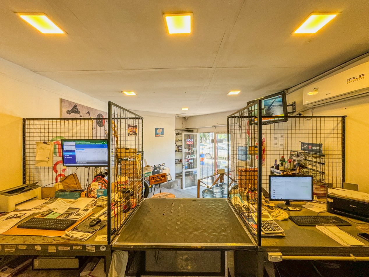 Galpon con Oficinas Centrico