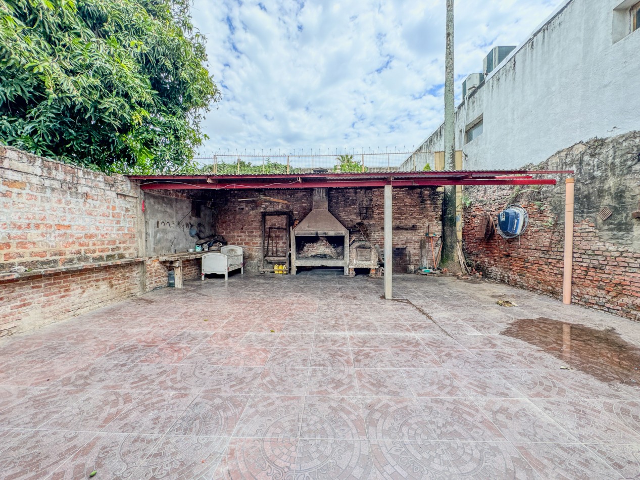 Casa a Remodelar Sobre Av Italia