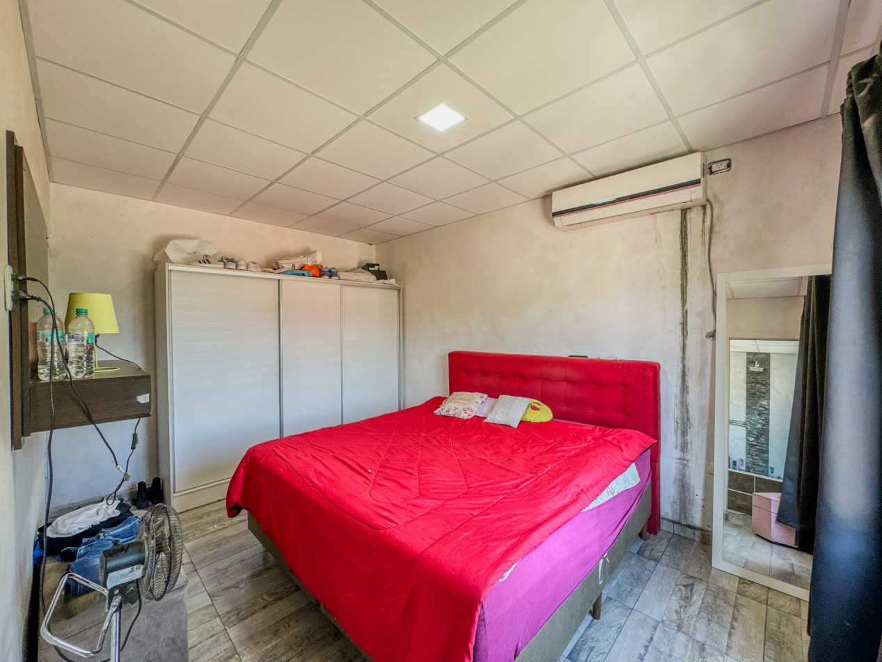 Casa amplia con 4 dormitorios y quincho en terreno de 10×40 — Ideal familia numerosa