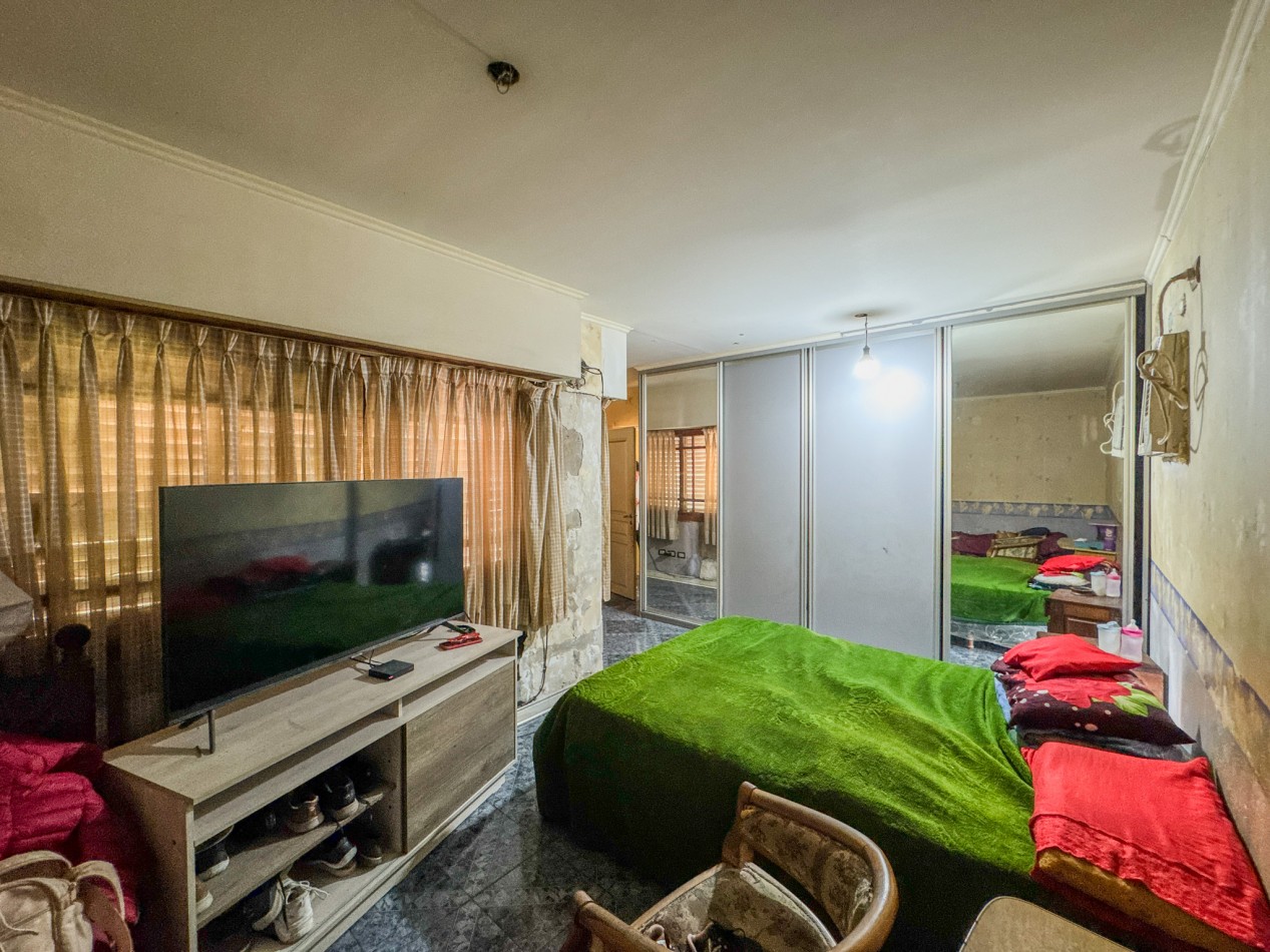 Casa Clasica a Reciclar en Pleno Macrocentro, con Alto Potencial Comercial