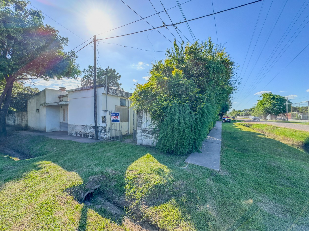 Casa Quincho | Av Martina Esq. Los Jazmines - Villa Rio Negro