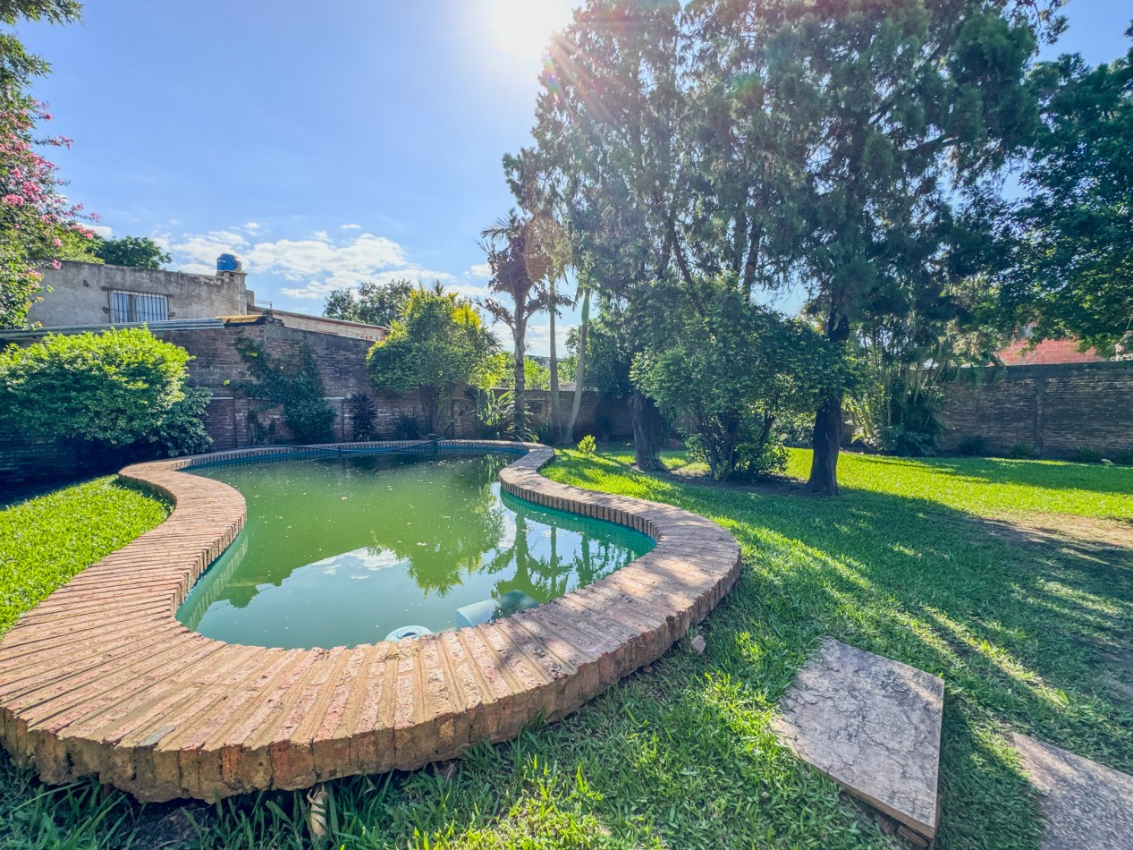 Casa Quincho | Av Martina Esq. Los Jazmines - Villa Rio Negro