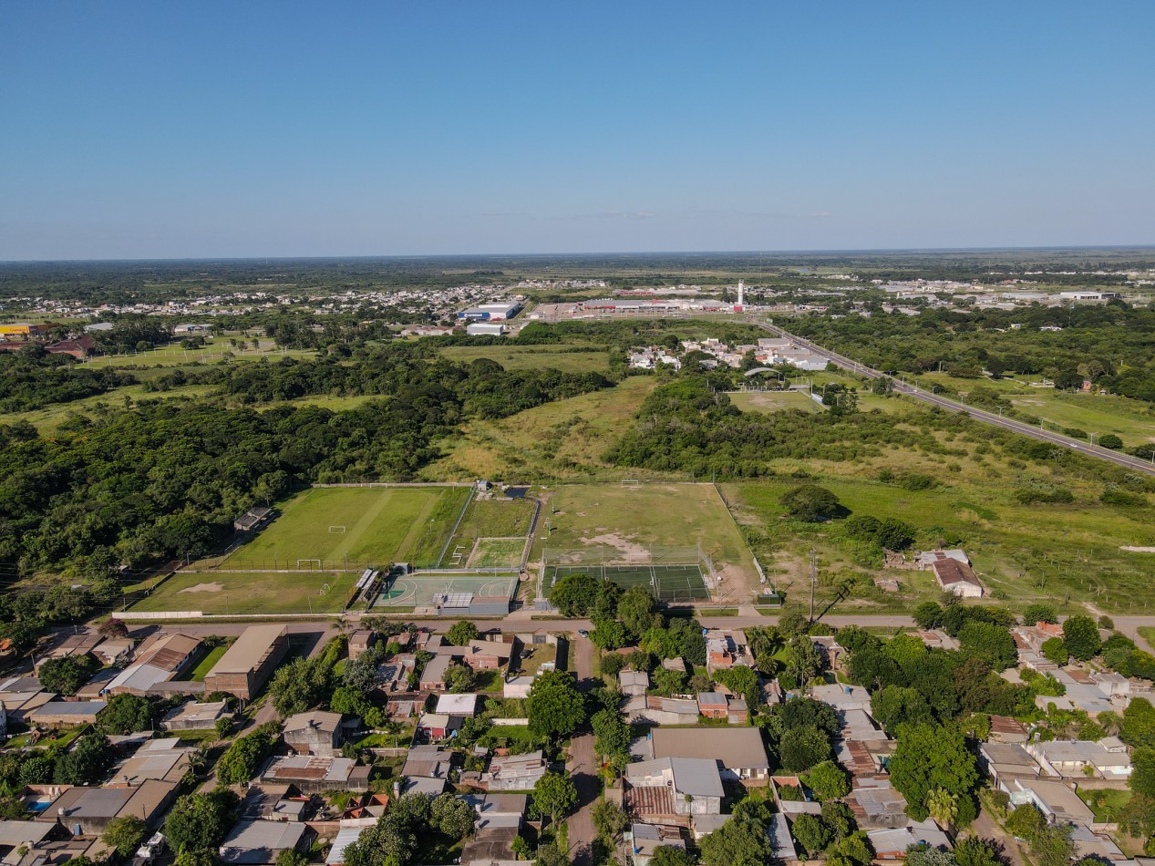 Casa Quincho | Av Martina Esq. Los Jazmines - Villa Rio Negro