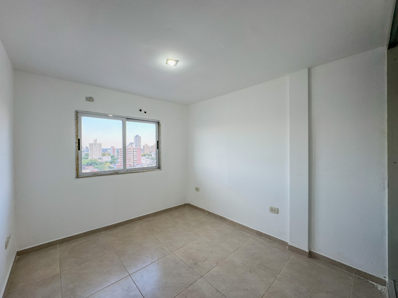 Departamento 2 Dorm + Cochera en Macrocentro | Piso 10 con Vista Abierta