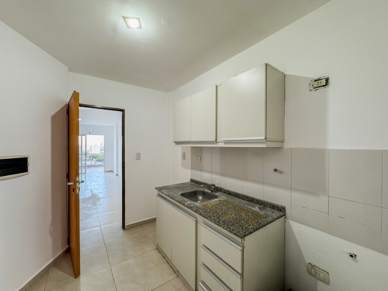 Departamento 2 Dorm + Cochera en Macrocentro | Piso 10 con Vista Abierta