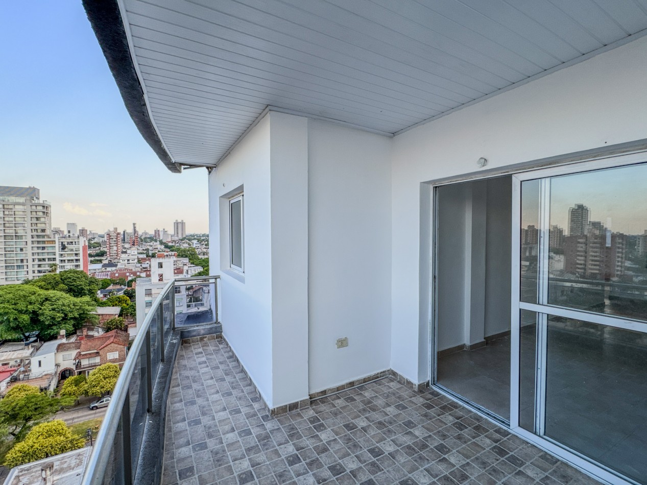 Departamento 2 Dorm + Cochera en Macrocentro | Piso 10 con Vista Abierta