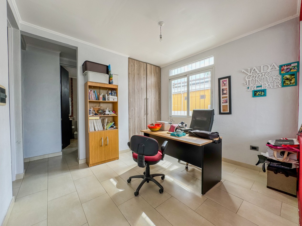 Casa 3 Dorm. con Suite en Planta Baja, Patio y Pileta