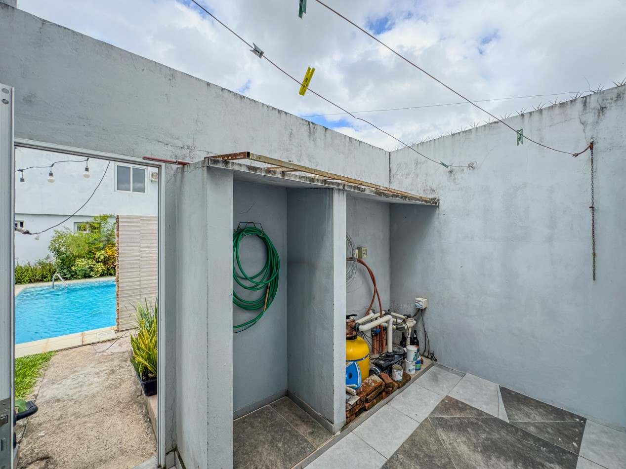 Casa 3 Dorm. con Suite en Planta Baja, Patio y Pileta