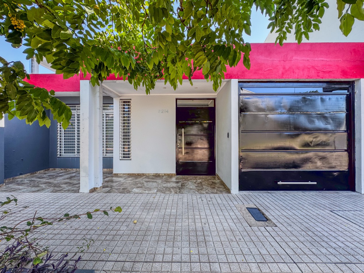 Casa 3 Dorm. con Suite en Planta Baja, Patio y Pileta