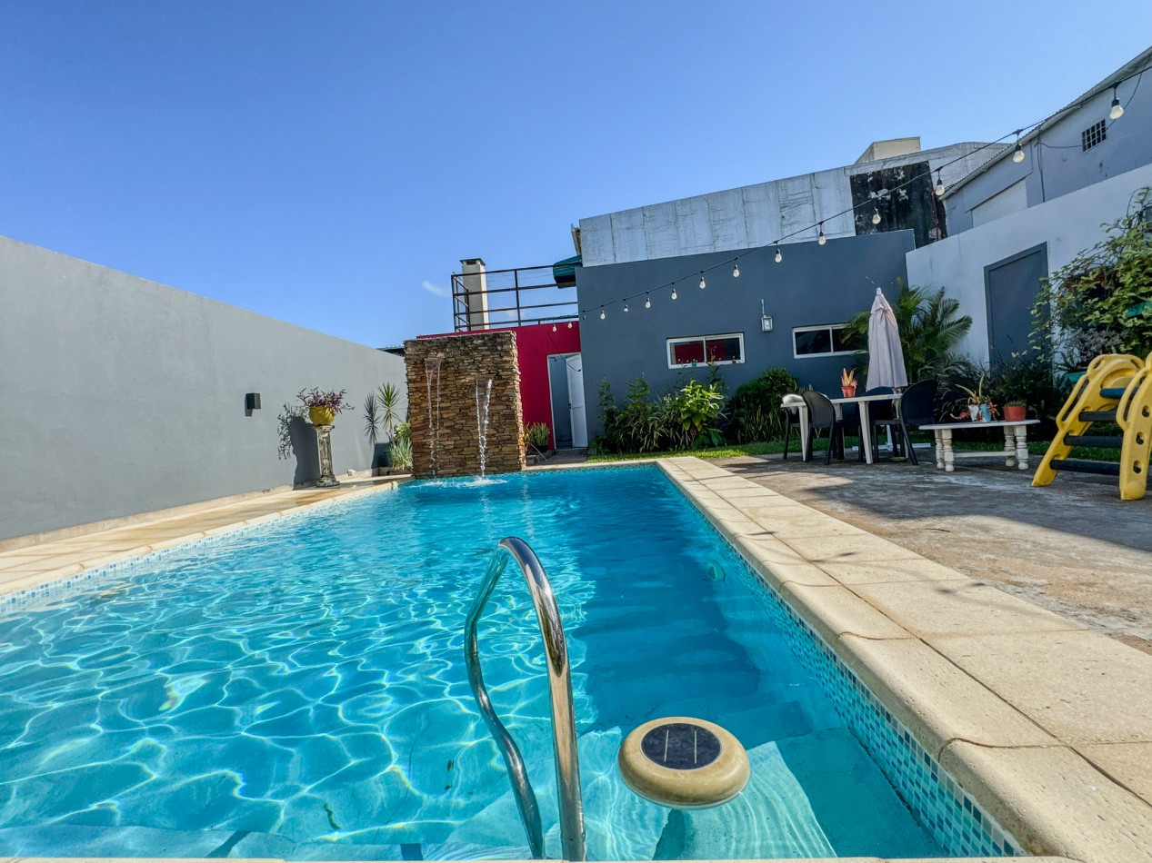 Casa 3 Dorm. con Suite en Planta Baja, Patio y Pileta