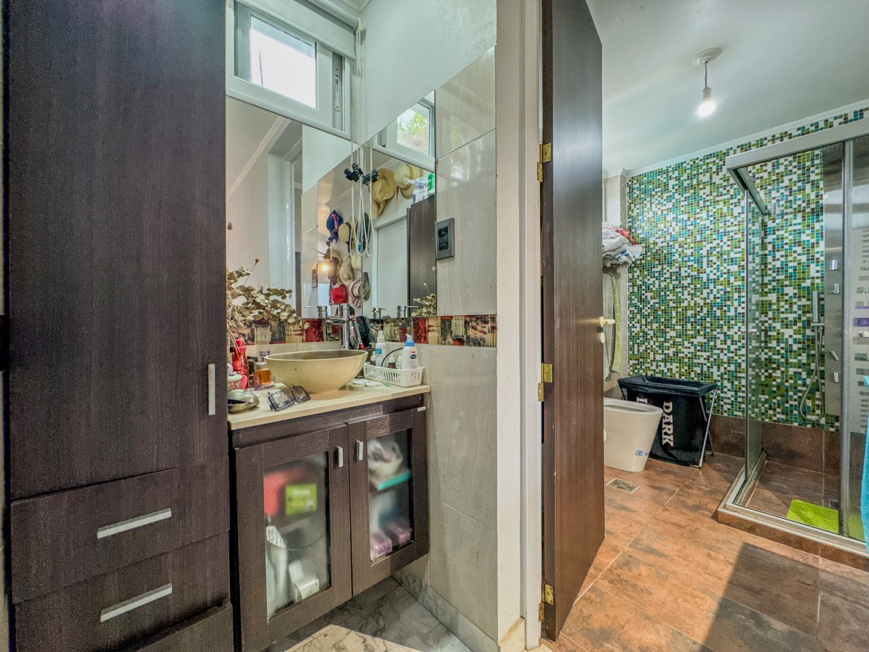 Casa 3 Dorm. con Suite en Planta Baja, Patio y Pileta