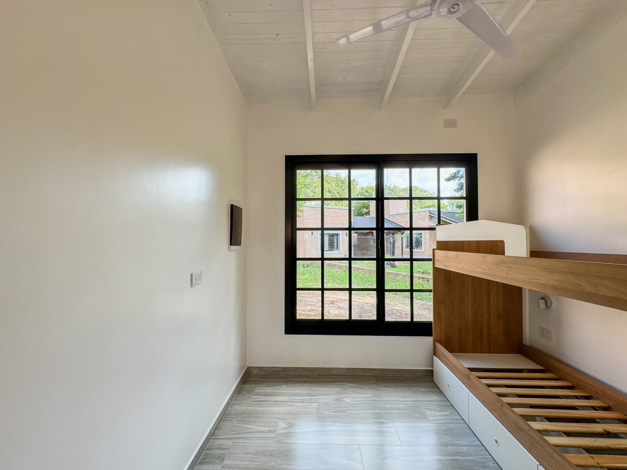 Casa de diseño con techo abovedado en Altos Verdes