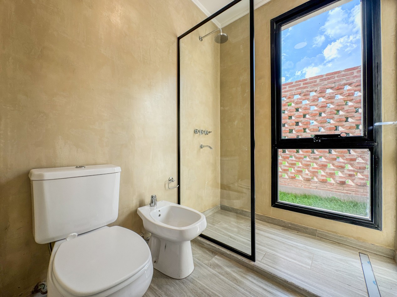 Casa de diseño con techo abovedado en Altos Verdes