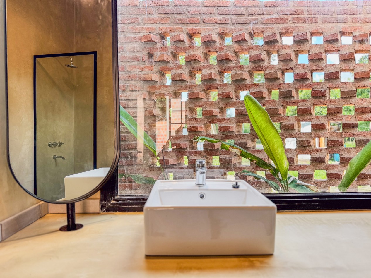 Casa de diseño con techo abovedado en Altos Verdes