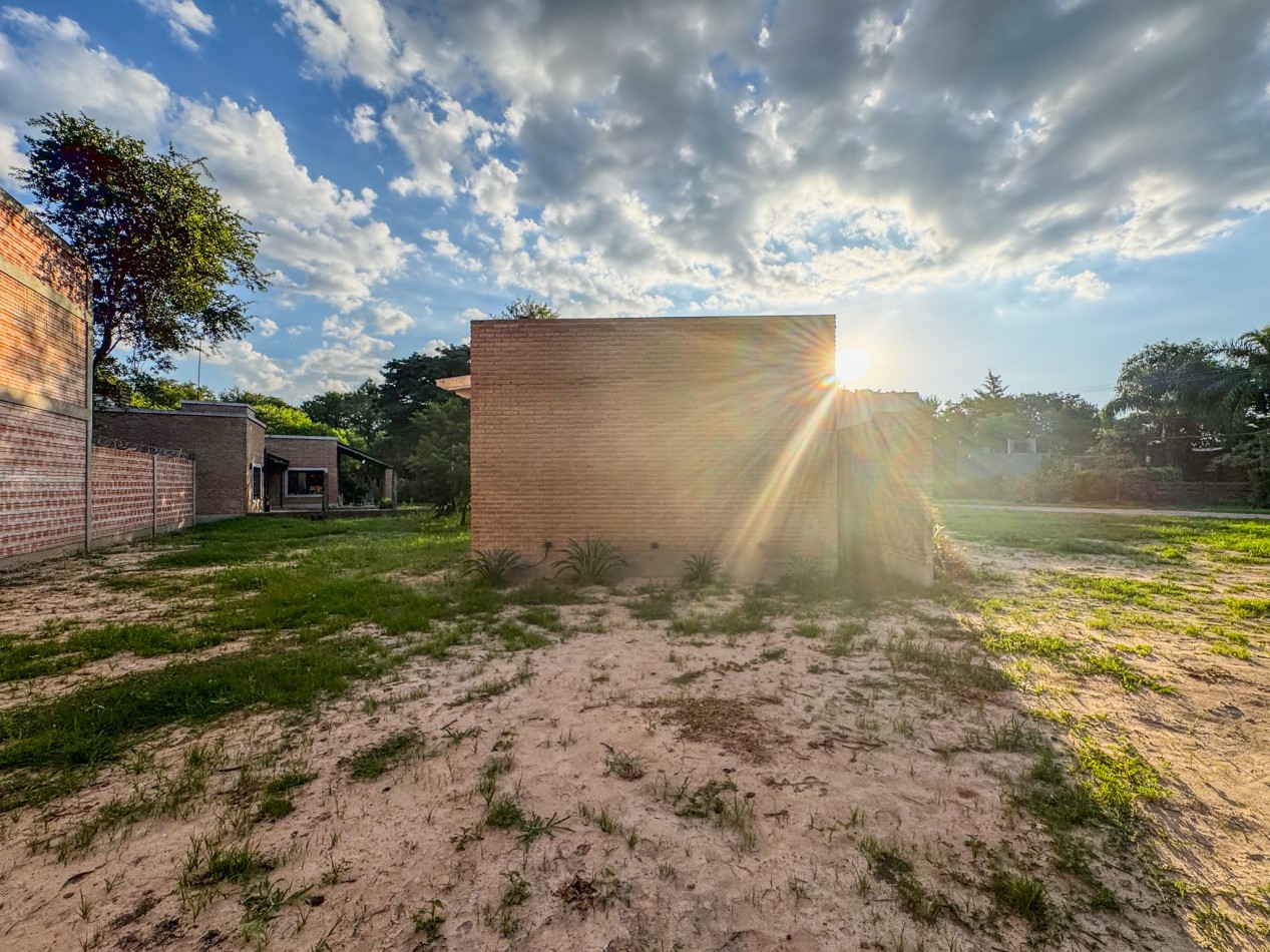 Casa de diseño con techo abovedado en Altos Verdes