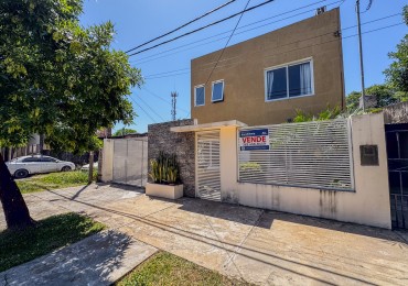 Casa amplia con 4 dormitorios y quincho en terreno de 10×40 — Ideal familia numerosa